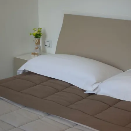 Il Borgo Guest house Paola